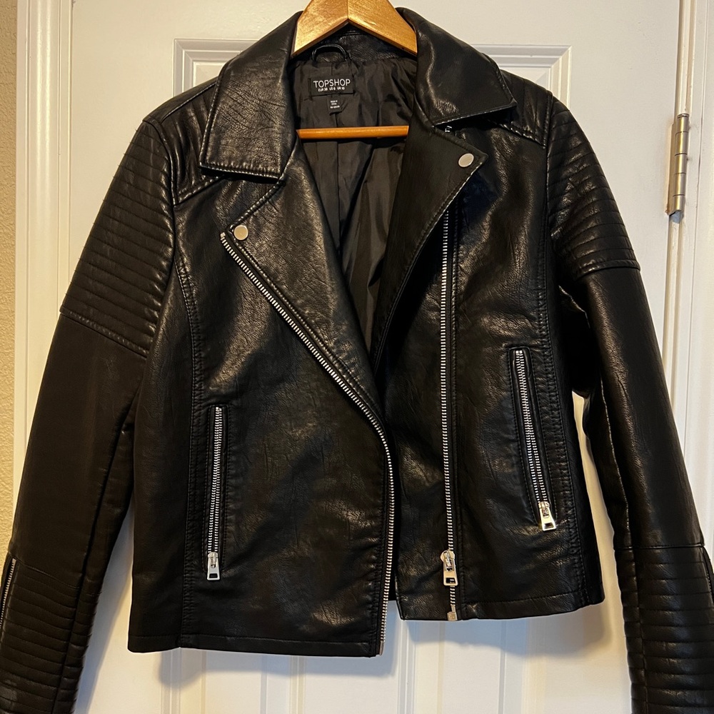TOPSHOP FAUX LEATHER JACKET